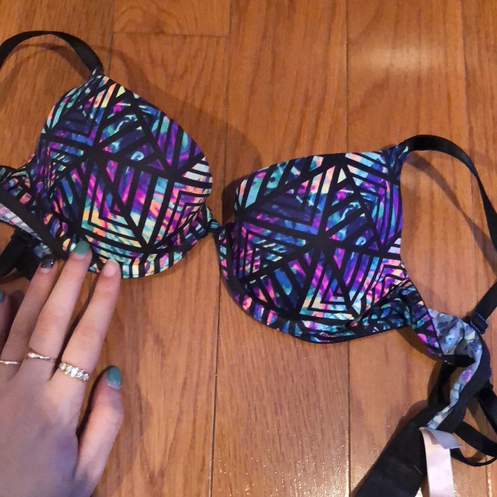 victoria’s secret pink 32a bra